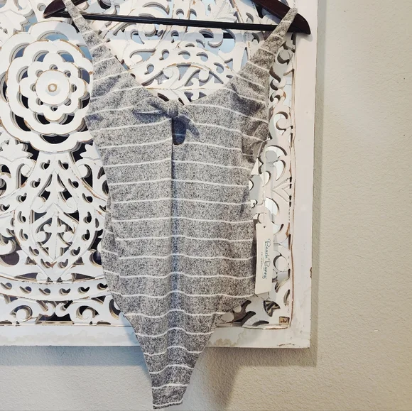 BEACH BUNNY PEYTON BODYSUIT STRIPES FRONT BOW DETAIL NWT SZ LARGE - Picture 15 of 15